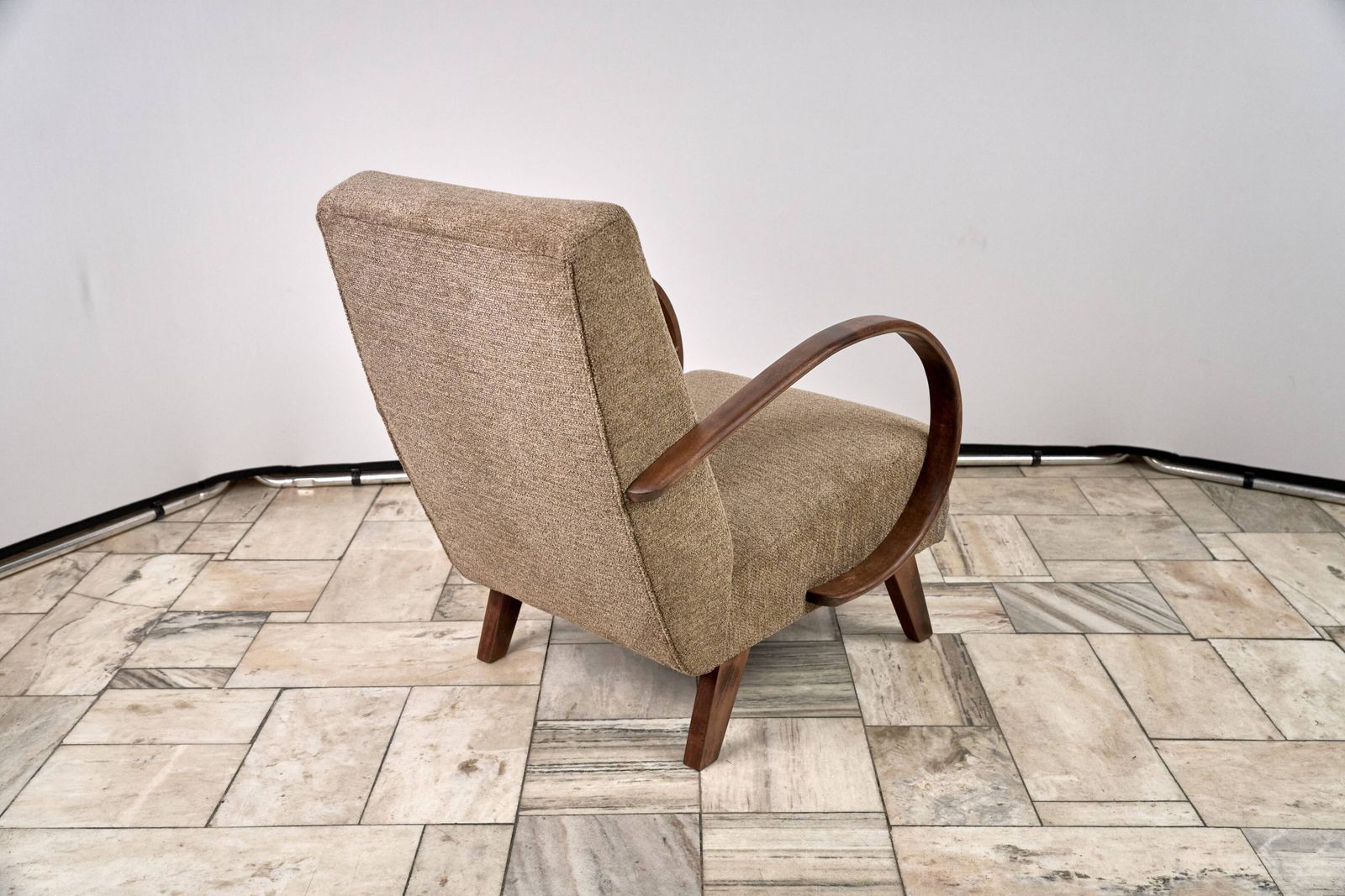 H 410 Armchair Designed By Jindrich Halabala, 1940s, Czechoslovakia photo vinterior