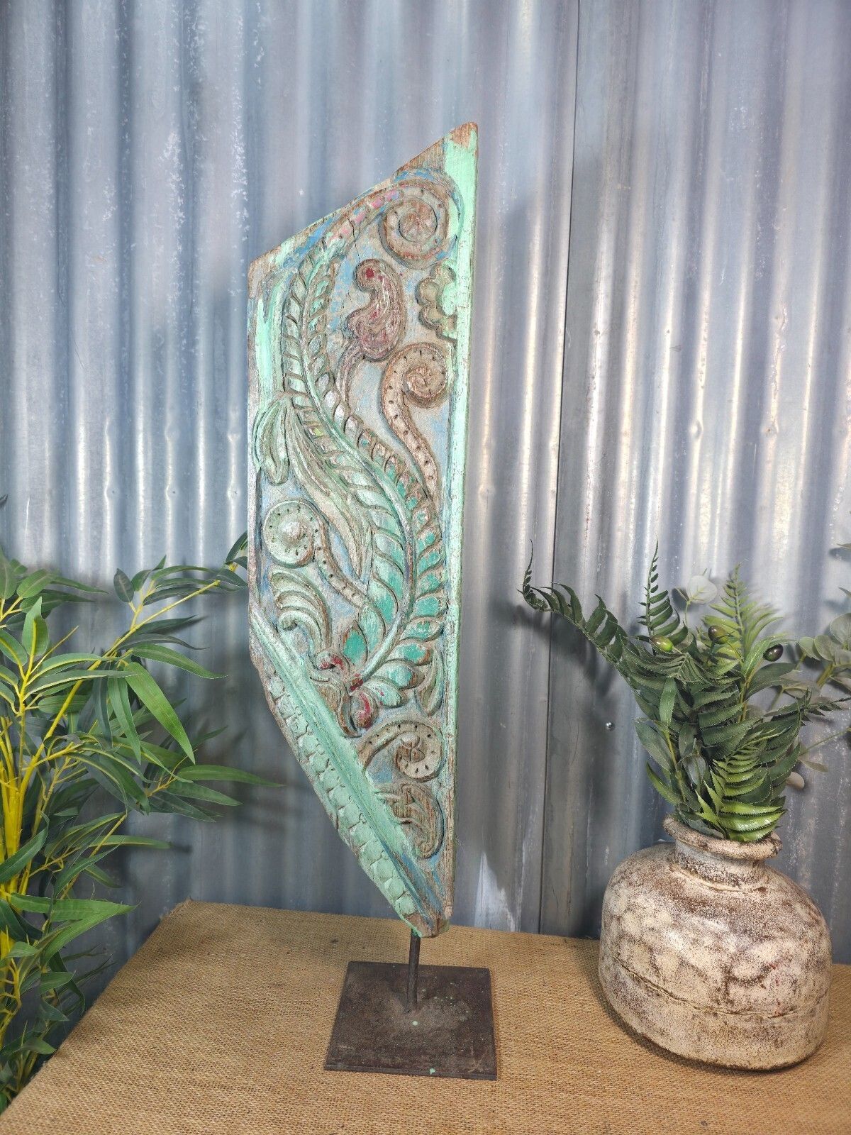 Antique 19th Century Indian Hand Carved Wooden Architectural Corbel On Stand photo vinterior