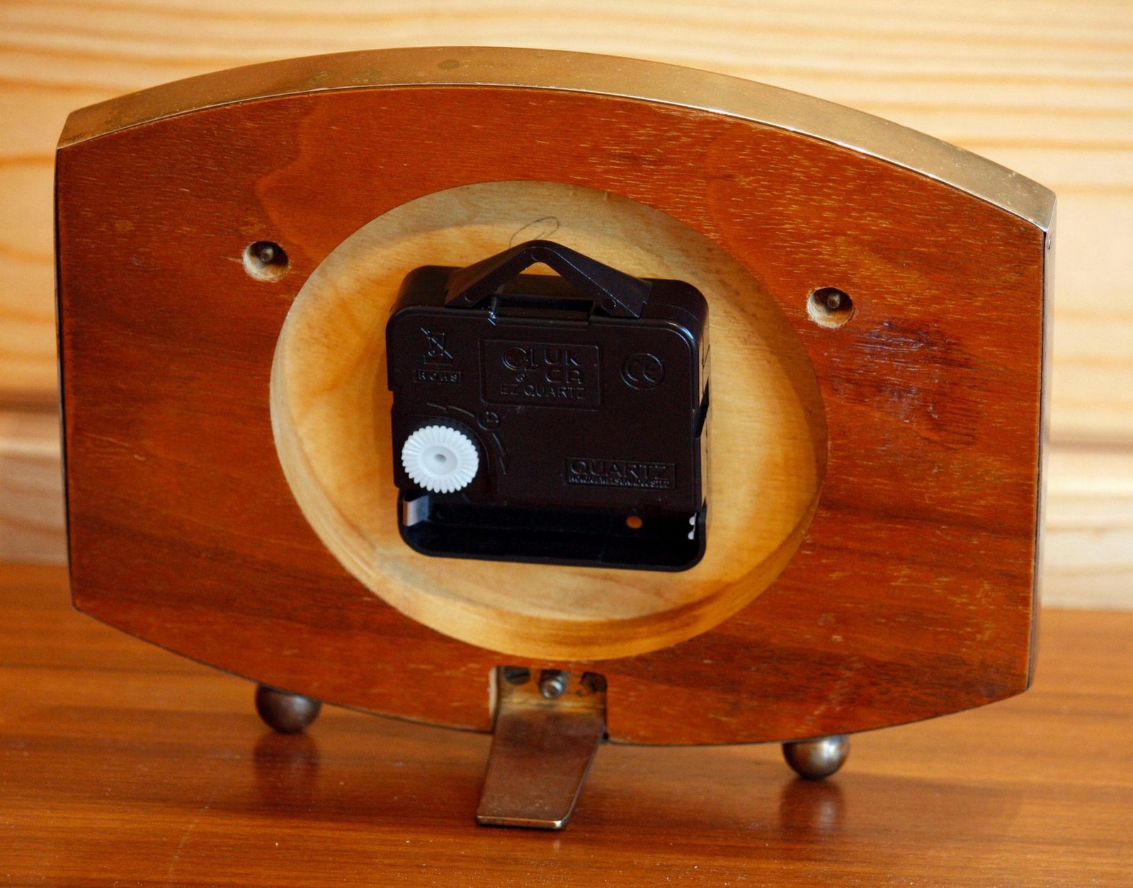 Vintage Metamec Mantel Clock   17cm Wooden Retro Mid Century 60s Desk Clock Off The Wall Clocks photo 50.0