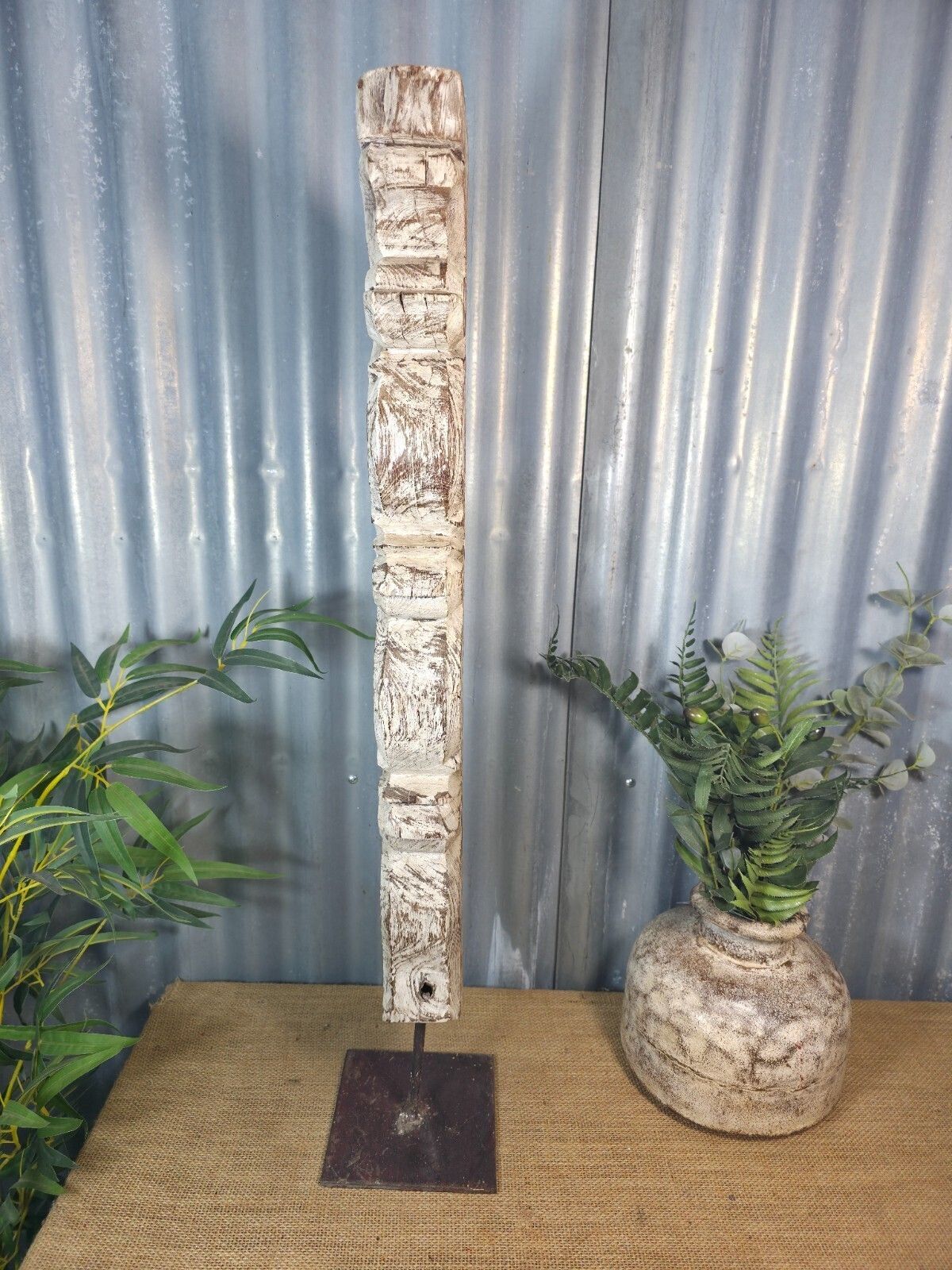 Antique 19th Century Indian Hand Carved Wooden Architectural Corbel On Stand photo vinterior