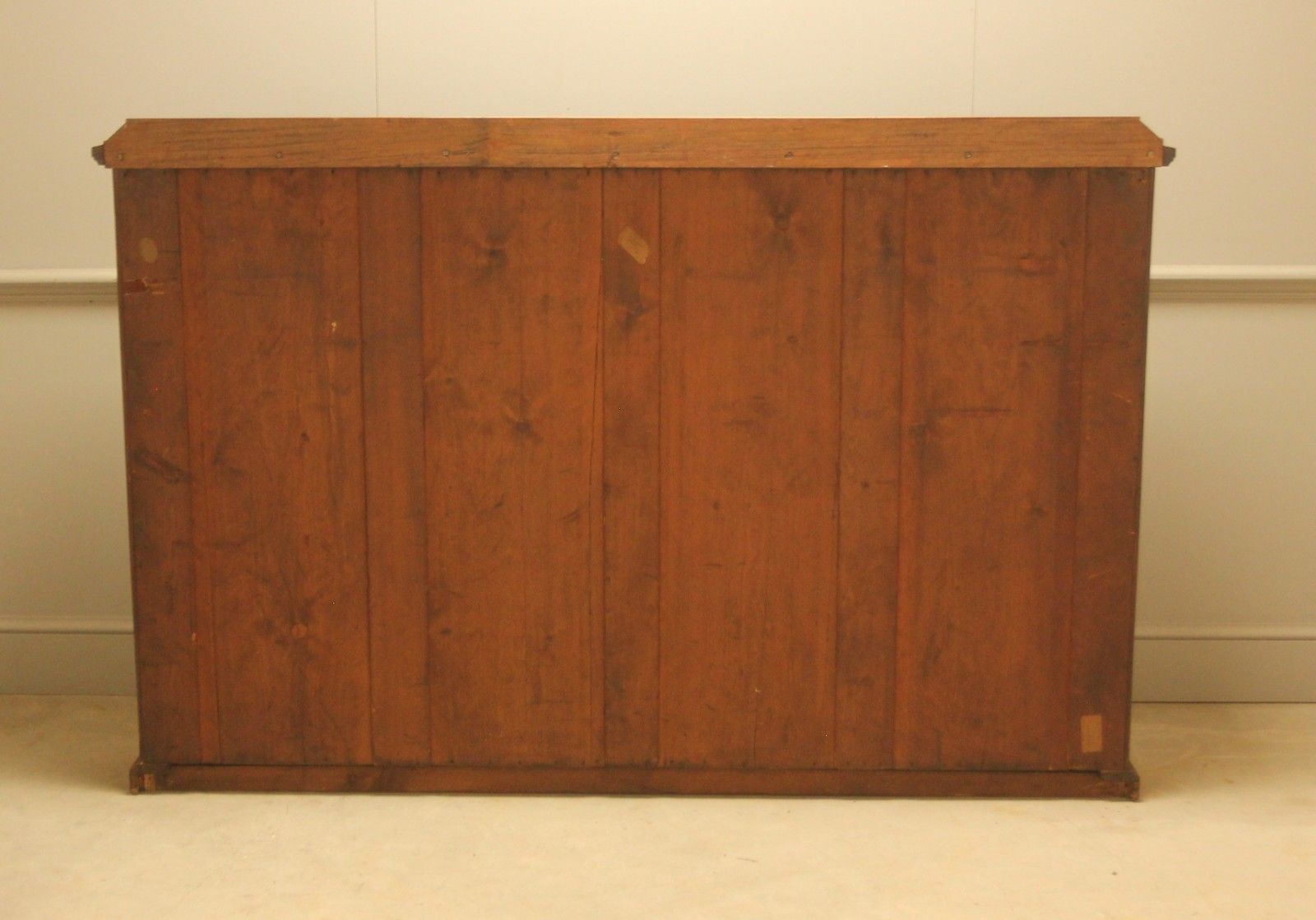 photo furniture A Good Quality Victorian Mahogany Open Bookcase
