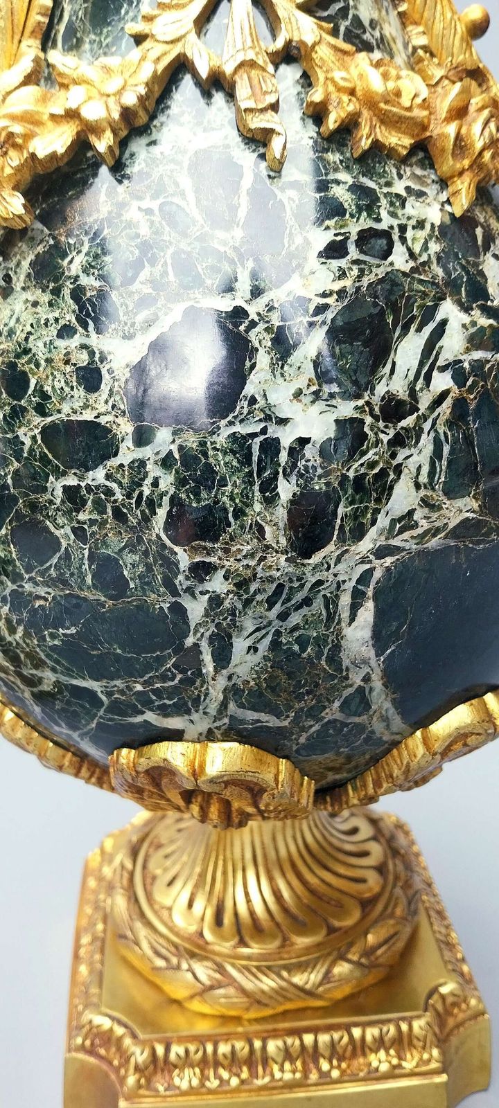 Large Pair Of Green French Antique Marble Cassolettes Urns French,  19th Century In The Louis XVI Style photo vinterior