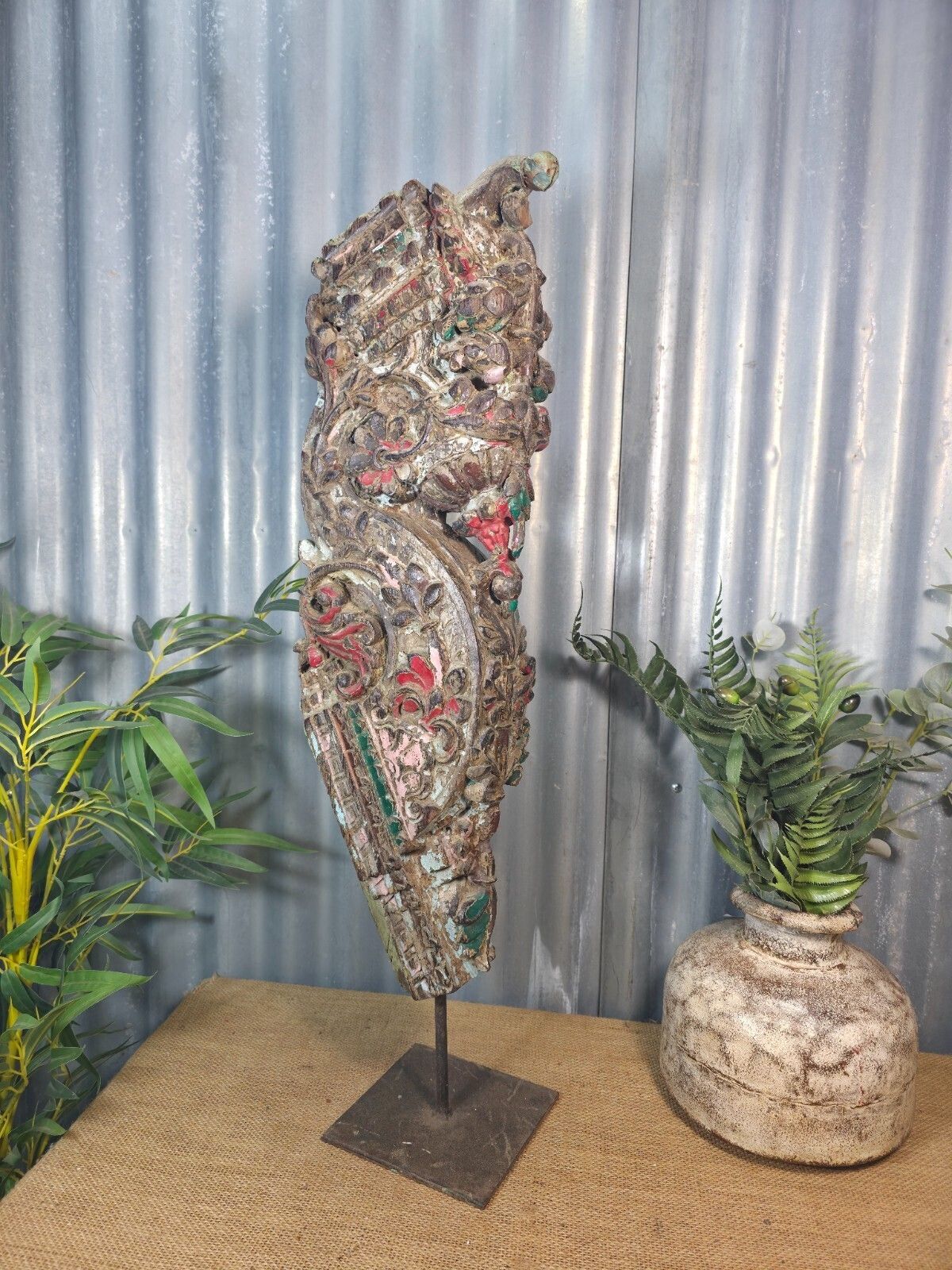Antique 19th Century Indian Hand Carved Wooden Architectural Corbel On Stand photo vinterior