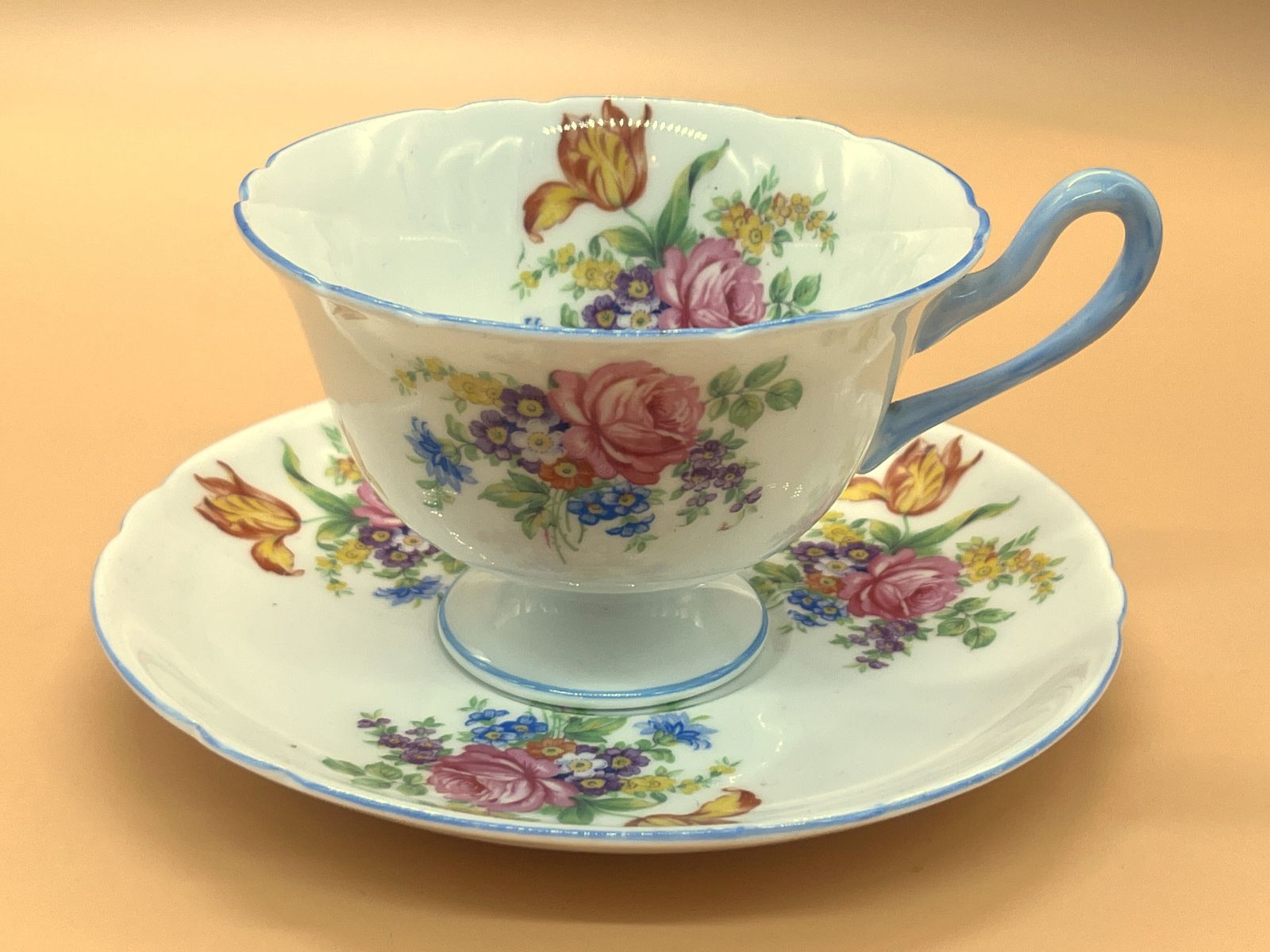 Vintage Shelley China Davies Tulip Blue Trim Gainsborough Shape Tea Cup And Saucer Duo. C1950. 2267.