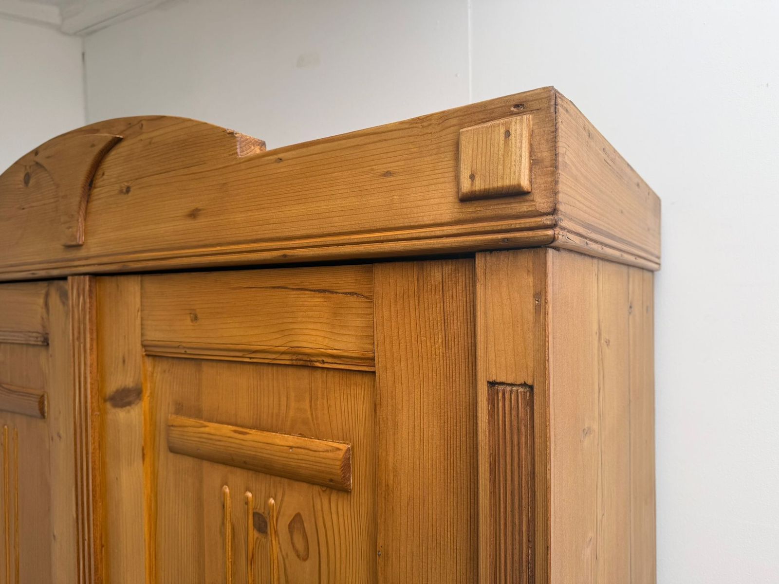 A Lovely Waxed Genuine Hungarian Victorian 1 Piece Hall/Child's Wardrobe photo vinterior