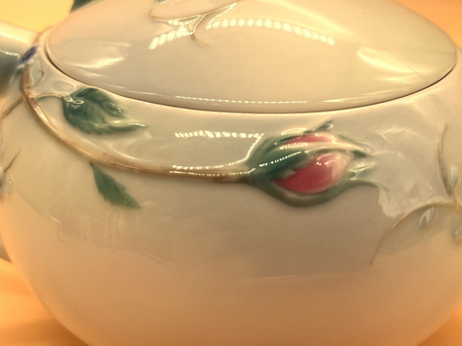 Home Decor Franz / Royal Doulton Porcelain Pink English Garden Rose Design Teapot. Fz00648. photo