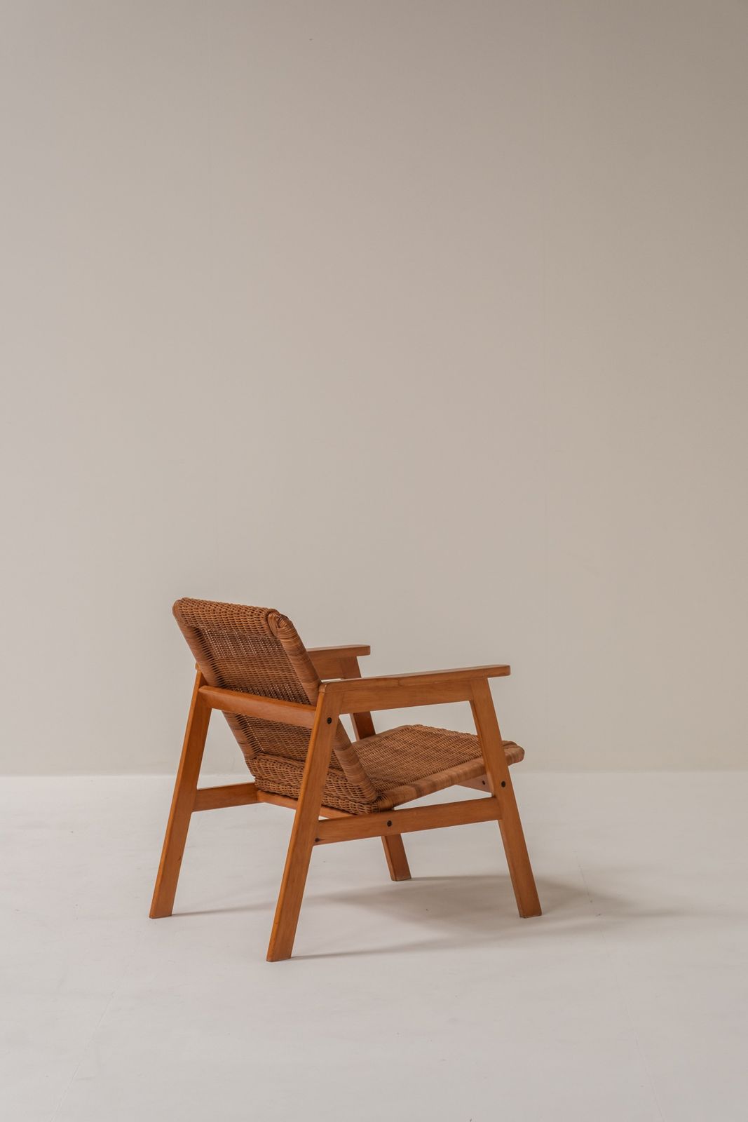 photo furniture Pair Of Italian Wicker Lounge Chairs, 1970s