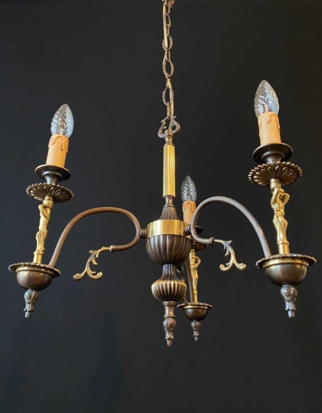 Livraison en franchise de droits pour les États-Unis. Lustre français photo 336.0