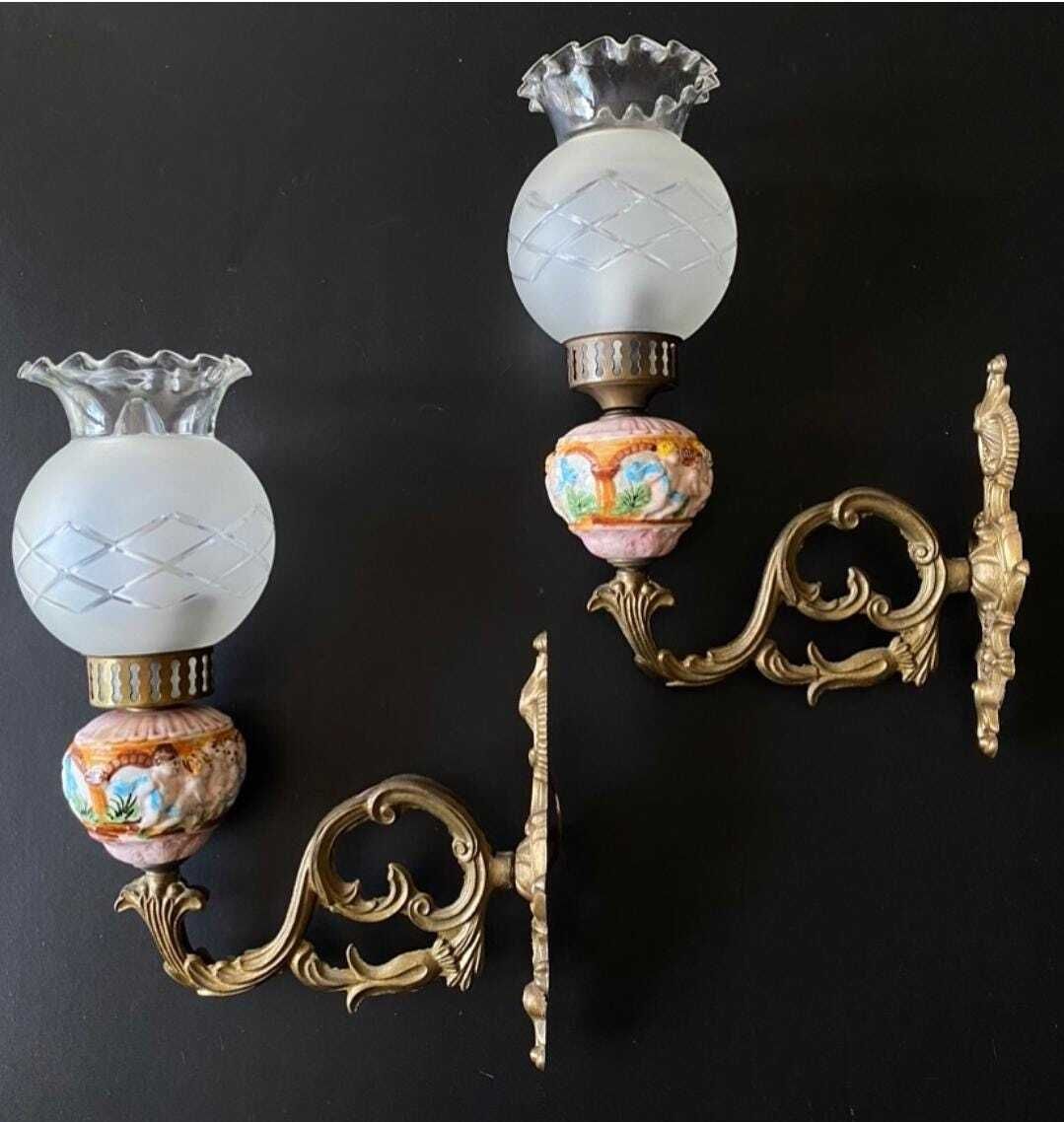 Appliques d'époque en céramique, Italie, exonérées de droits de douane pour les États-Unis photo for sale