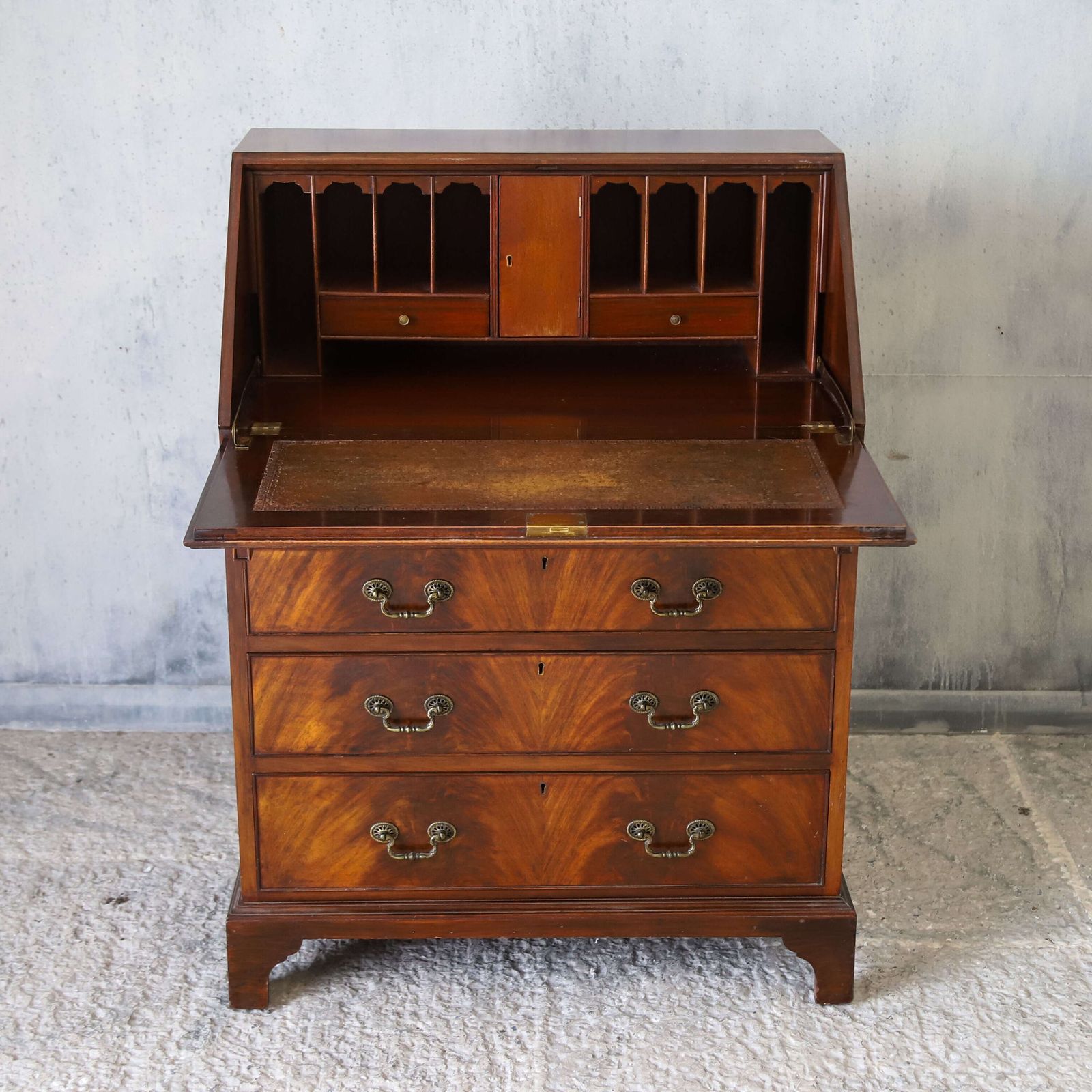 English 1930s Flame Fronted Mahogany Bureau With Warm Colour & Character photo 1125.0