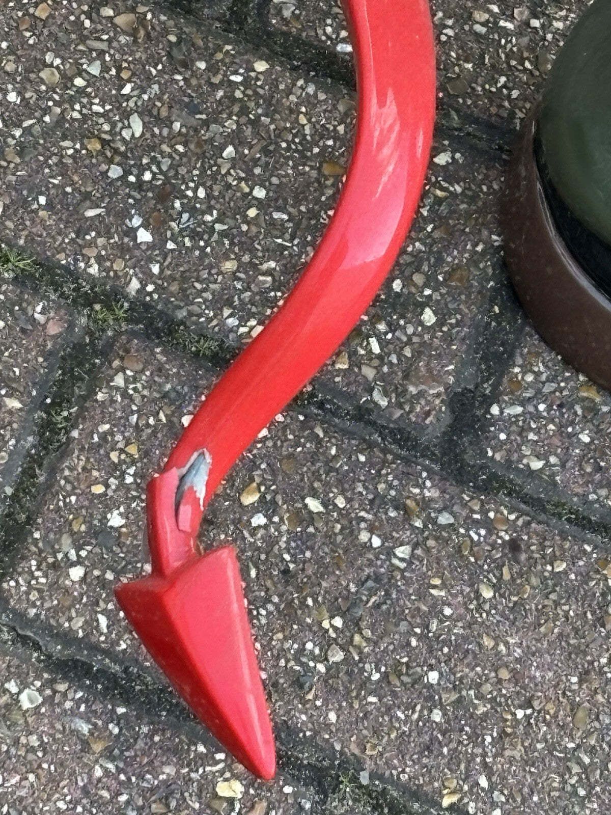 Life Size Luey Original Red, Bob Dob, Limited Edition. Modern Art . photo vinterior
