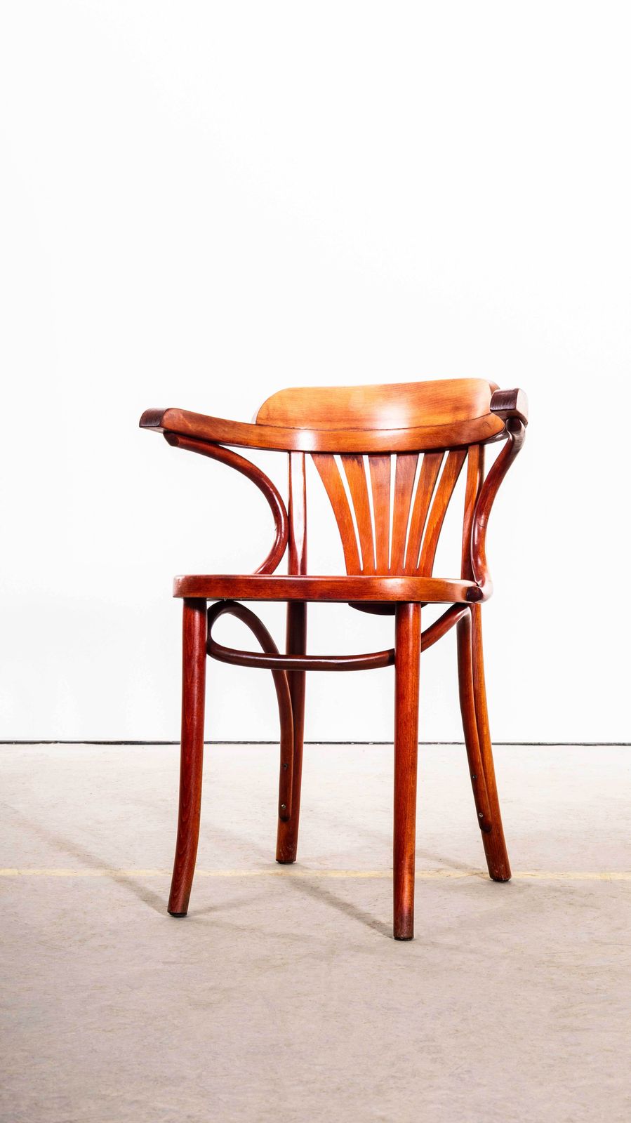 photo vinterior 1970’s Honey Red Fan Back Dining Armchairs   Set Of Four