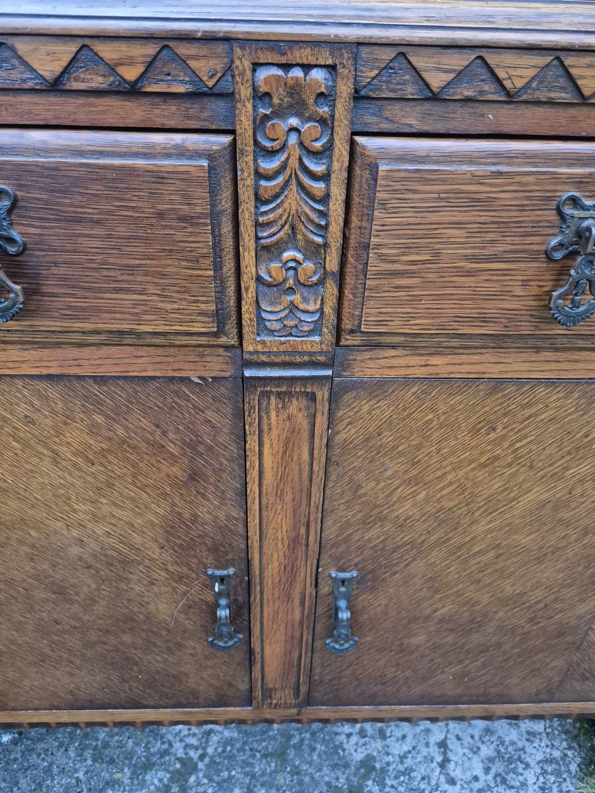 photo buy Gorgeous Antique Oak Sideboard With 2 Drawers And 2 Cupboards