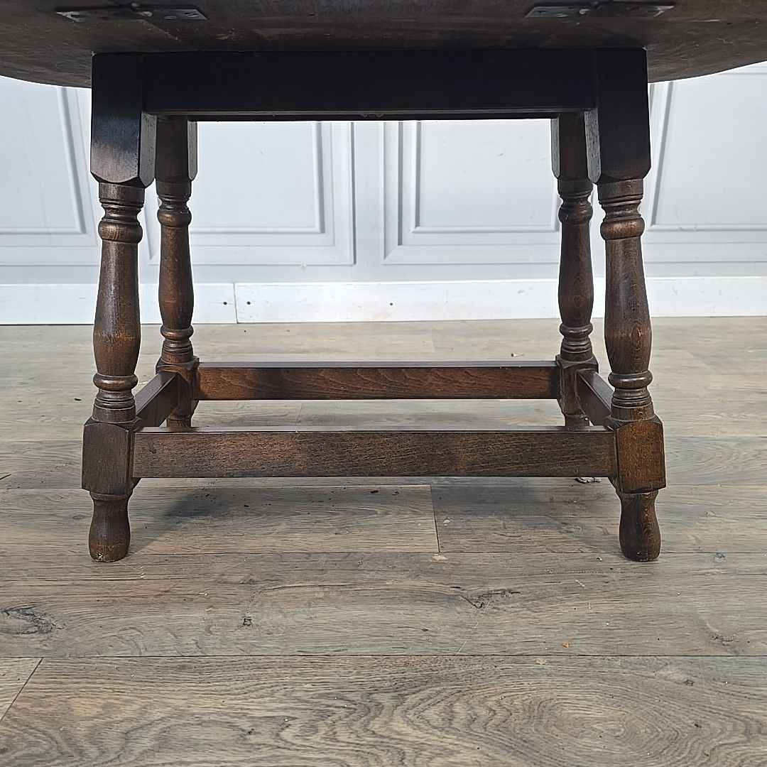 photo vinterior Vintage Drop Leaf Table Oak Turn Top Coffee Occasional Side Table Retro Wooden