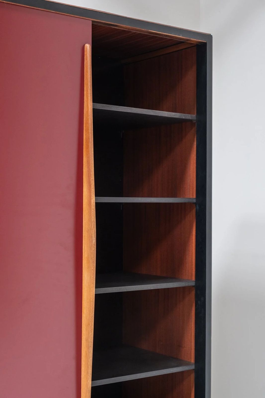 5019.0 Large Cabinet By Willy Van Der Meeren For Tubax 1952 photo