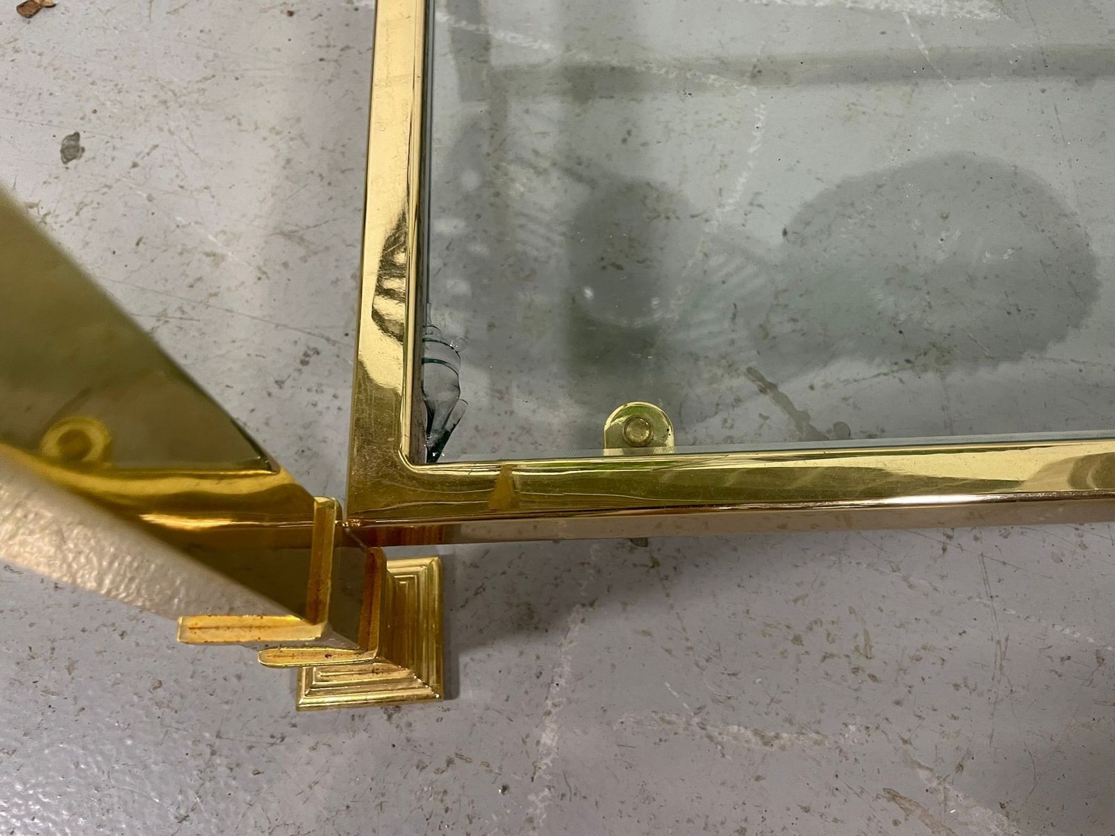 Vintage Salontafel Met Twee Glazen Bladen photo 690.0