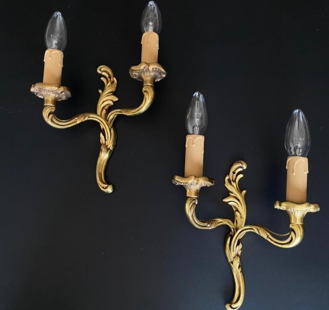 Hors taxes pour les États-Unis. Paire d'appliques murales françaises photo furniture