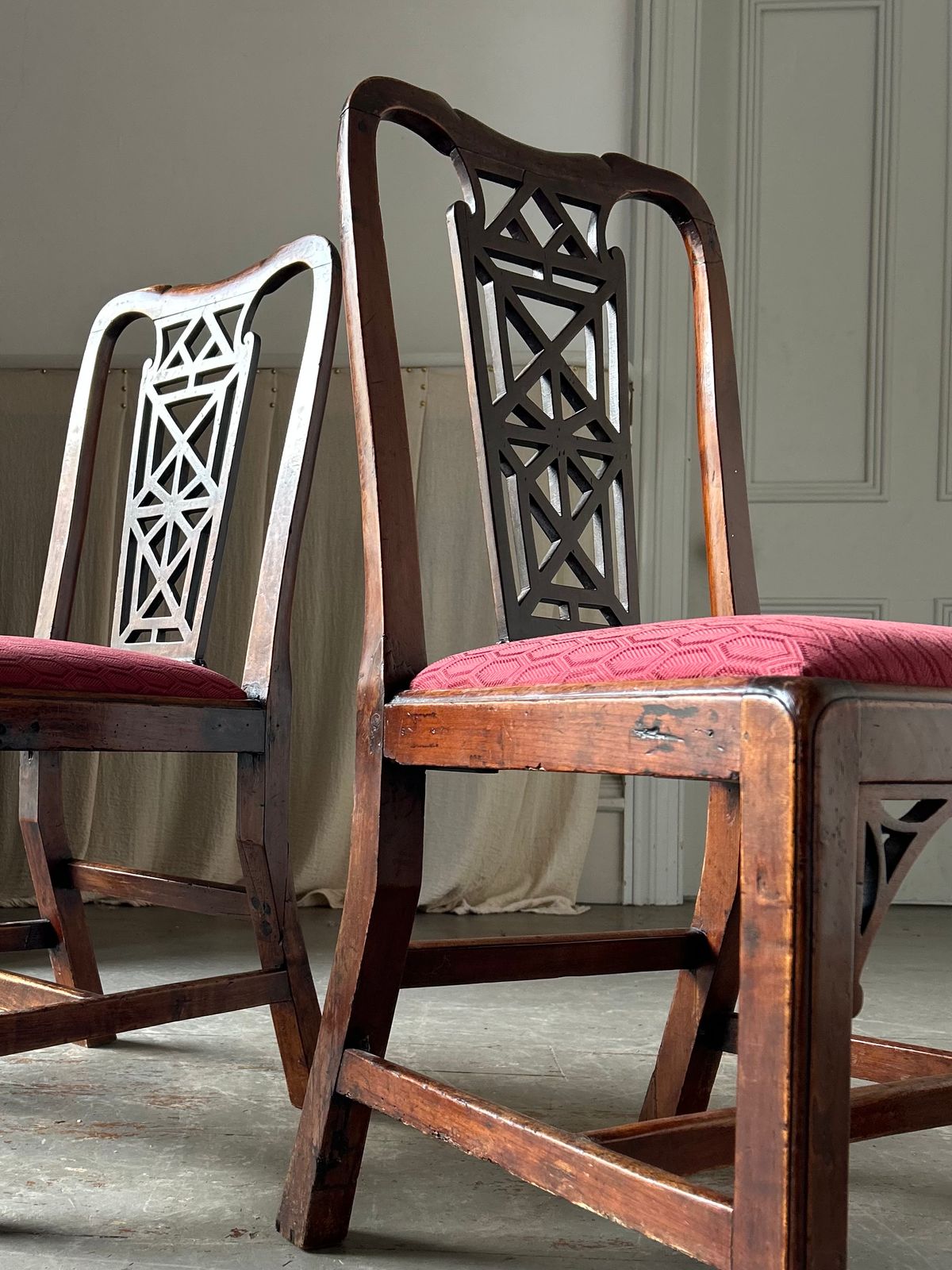 Pair Of 18th Century Chinese Chippendale Side Chairs In Fruitwood photo 420.0