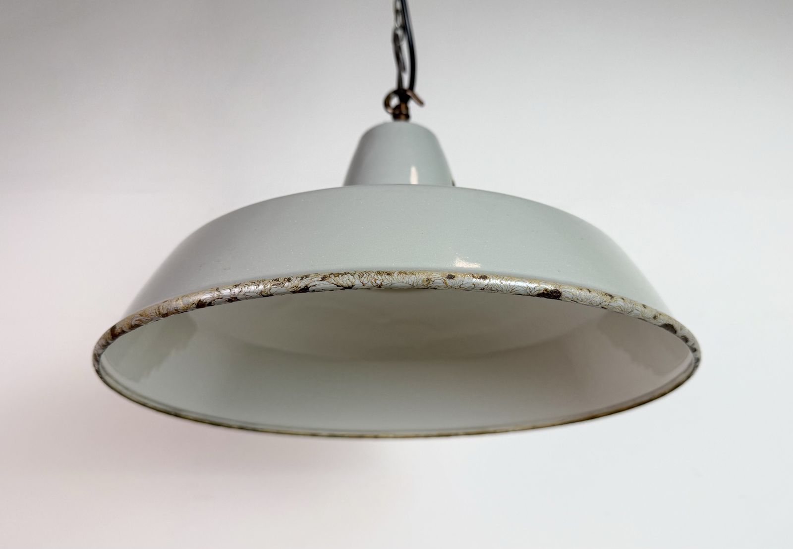 Industrial Grey Enamel Factory Pendant Lamp From Thorlux, 1960s, 6x photo vintage