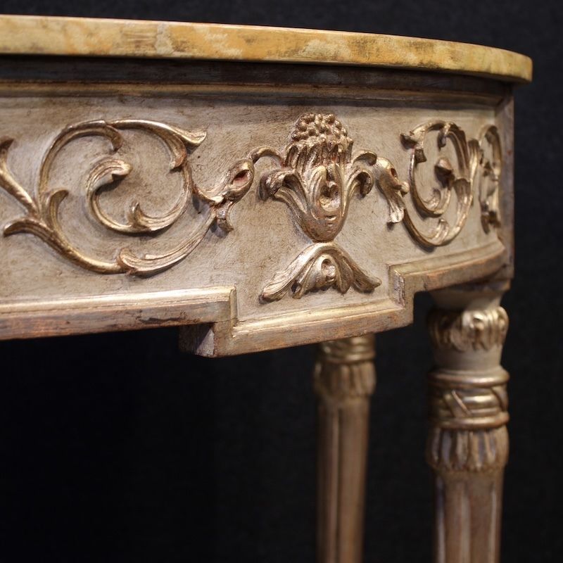 Mobilier Console italienne de style Louis XVI laquée, XXe siècle photo