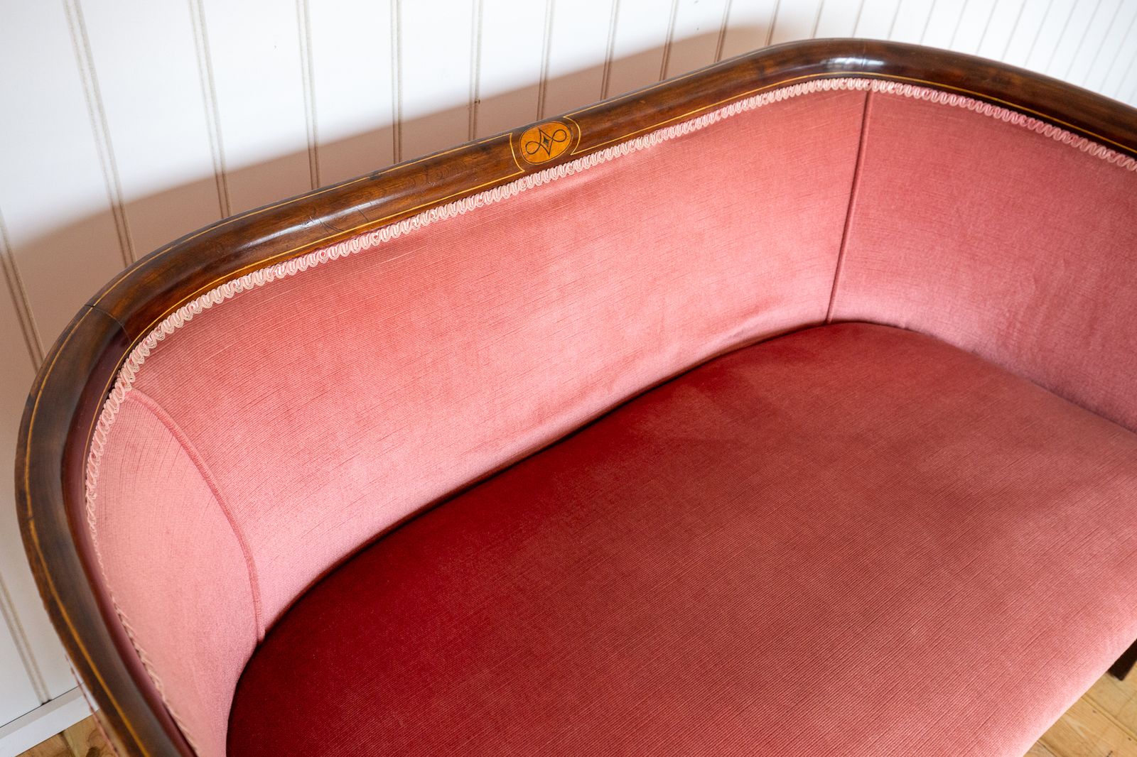 Edwardian Mahogany Settee Barrel Back Pink Inlaid Tub Antiqu.E Art Nouvea.U 1910 Two Seater Sofa photo furniture