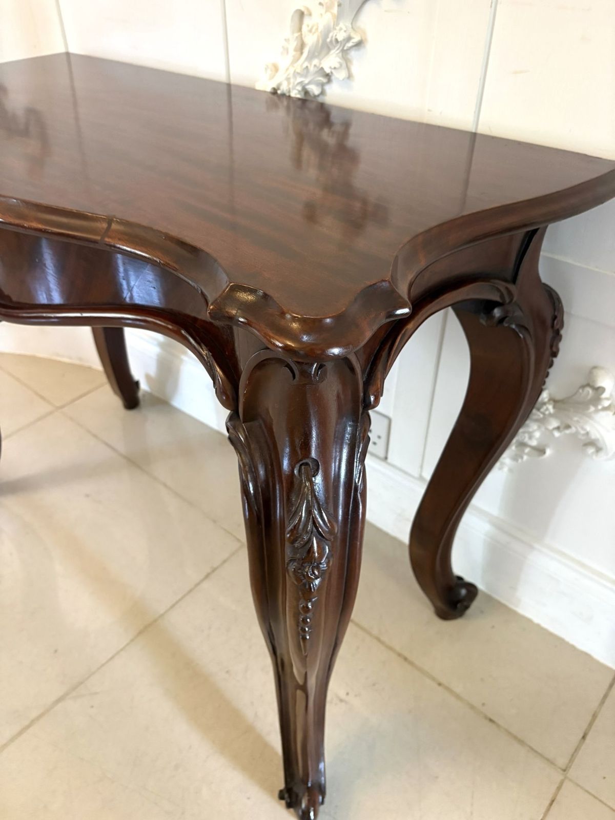 Antique English 19th Century Mahogany Serpentine Hall Table photo vintage