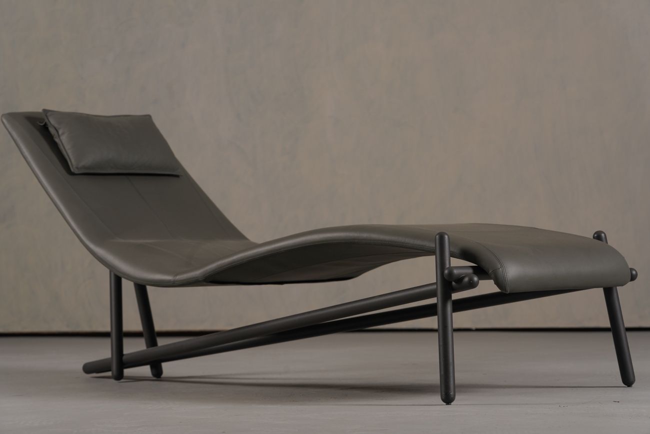 Donovan Grey Leather Chaiselongue By Giuseppe Vigano For Cattelan , Italy 2000’s photo 1461.0