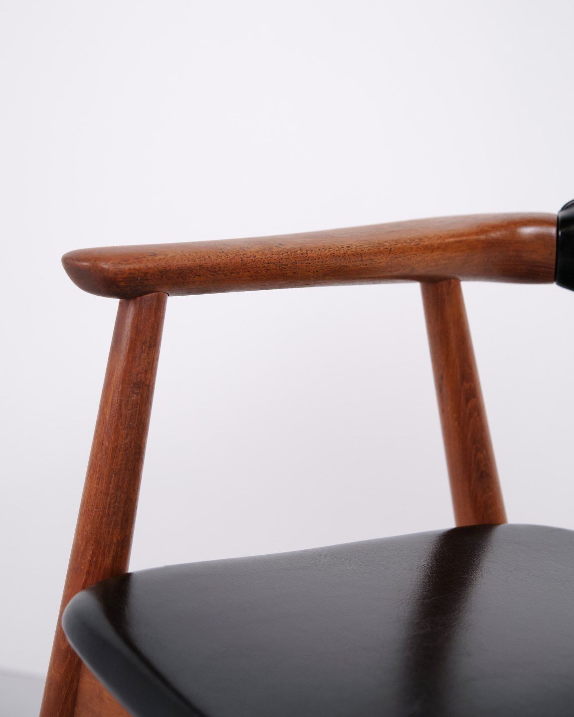 Set Of 6 Dining Chairs Model Gm11 In Teak And Black Leather By Svend Aage Eriksen For Glostrup Møbelfabrik, 1960s photo buy
