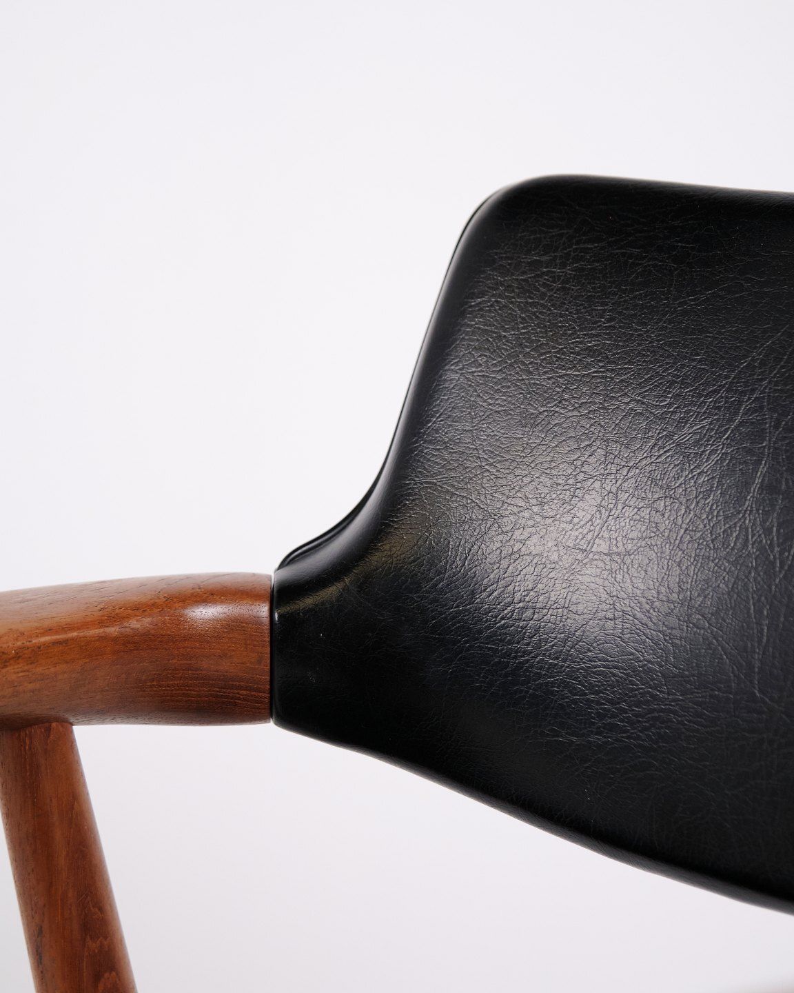 Set Of 6 Dining Chairs Model Gm11 In Teak And Black Leather By Svend Aage Eriksen For Glostrup Møbelfabrik, 1960s photo vintage