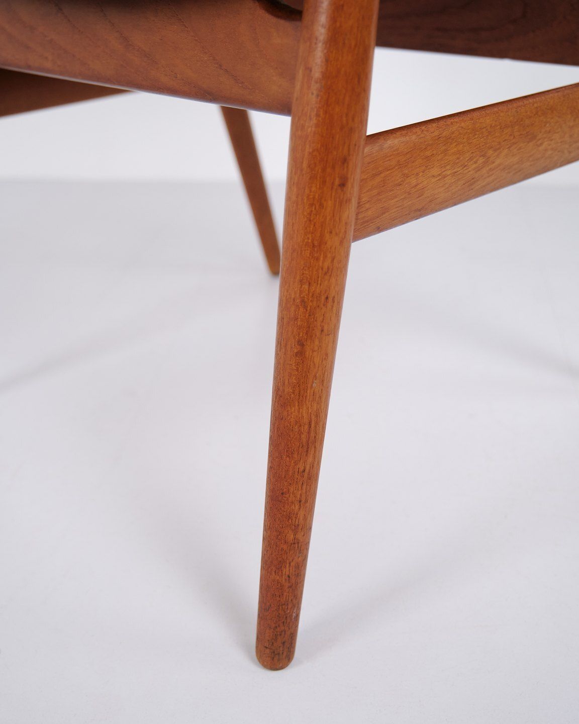 photo furniture Set Of 6 Dining Chairs Model Gm11 In Teak And Black Leather By Svend Aage Eriksen For Glostrup Møbelfabrik, 1960s