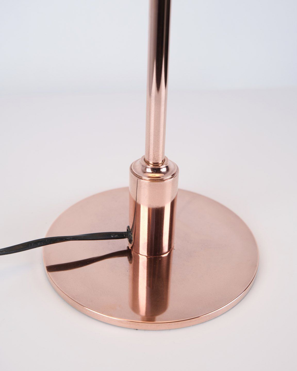Poul Henningsen Table Lamp Model Ph 3½ 2½ Limited Edition In Copper And White Opal Glass For Louis Poulsen photo 2367.0