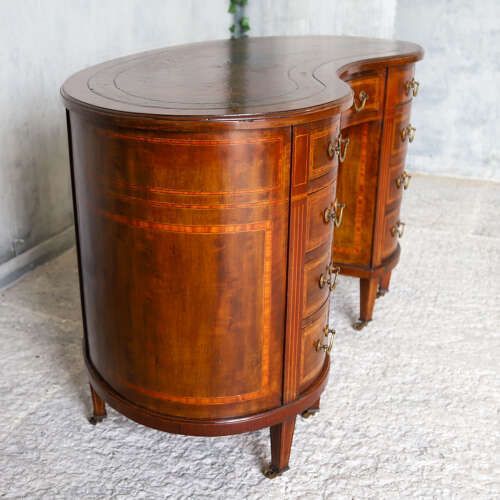 Late 18th/Early 19th‑Century English Sheraton Revival Kidney Desk   Original Leather Top photo Furniture