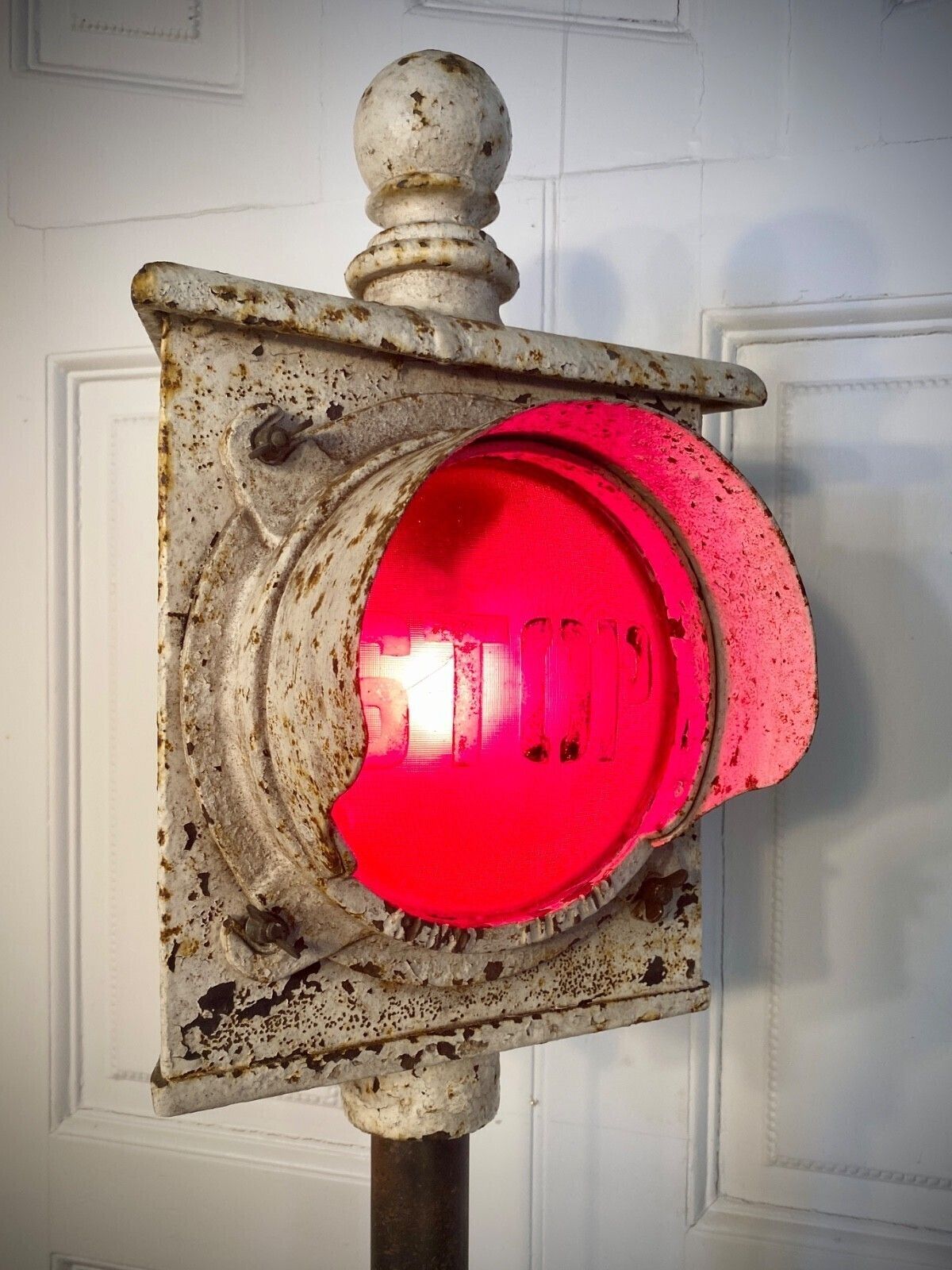 An Original Early Rare Single Stop Traffic Light By Revo Circa 1930s. photo buy