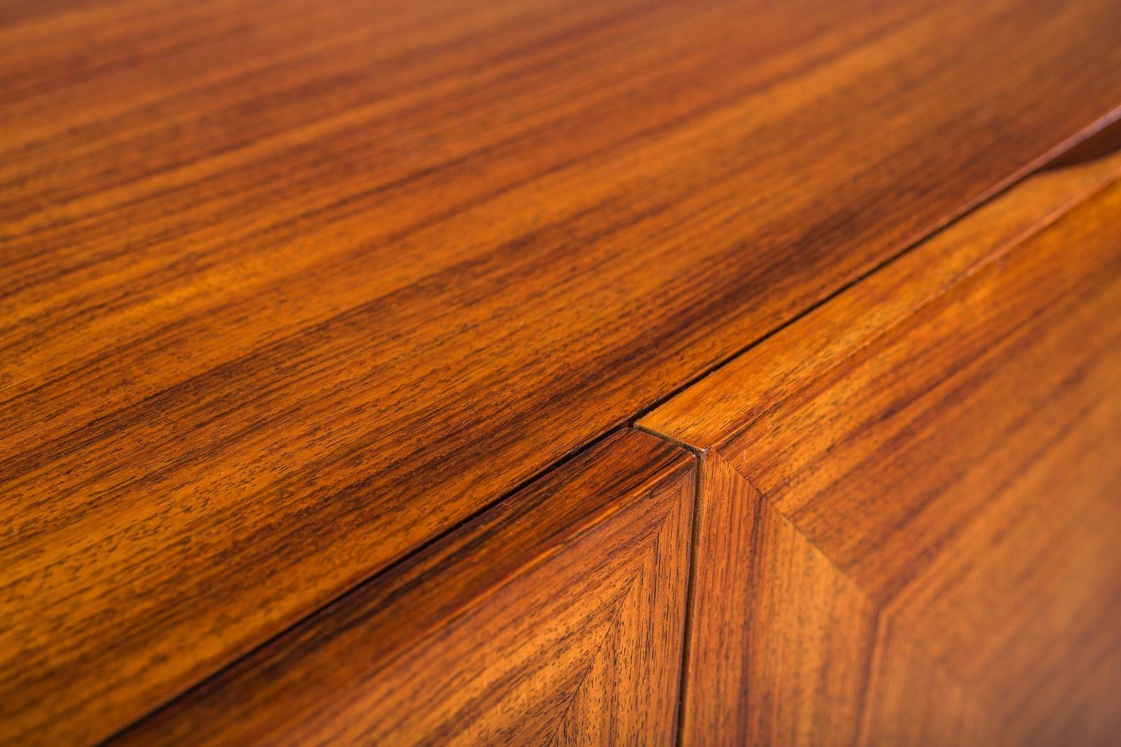 photo furniture Glr 230 Rosewood Sideboard By Rudolf Bernd Glatzel, 1960s