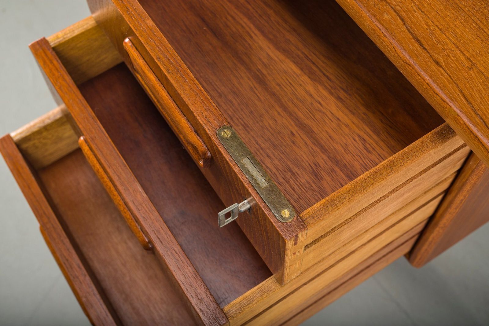 photo vinterior Mid Century Danish Teak Desk From Gunnar Nielsen Tibergaard, 1960s