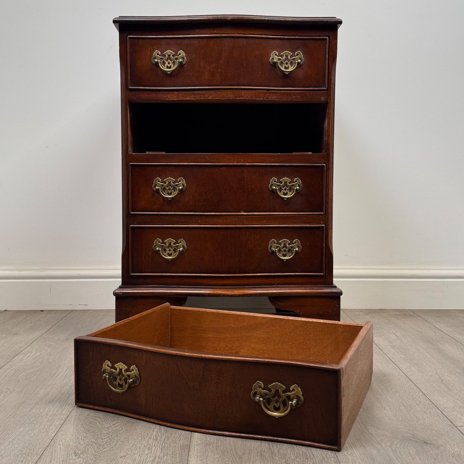 photo for sale Antique 20th Century Small Chest Of Drawers In Mahogany ( Af 5490 )