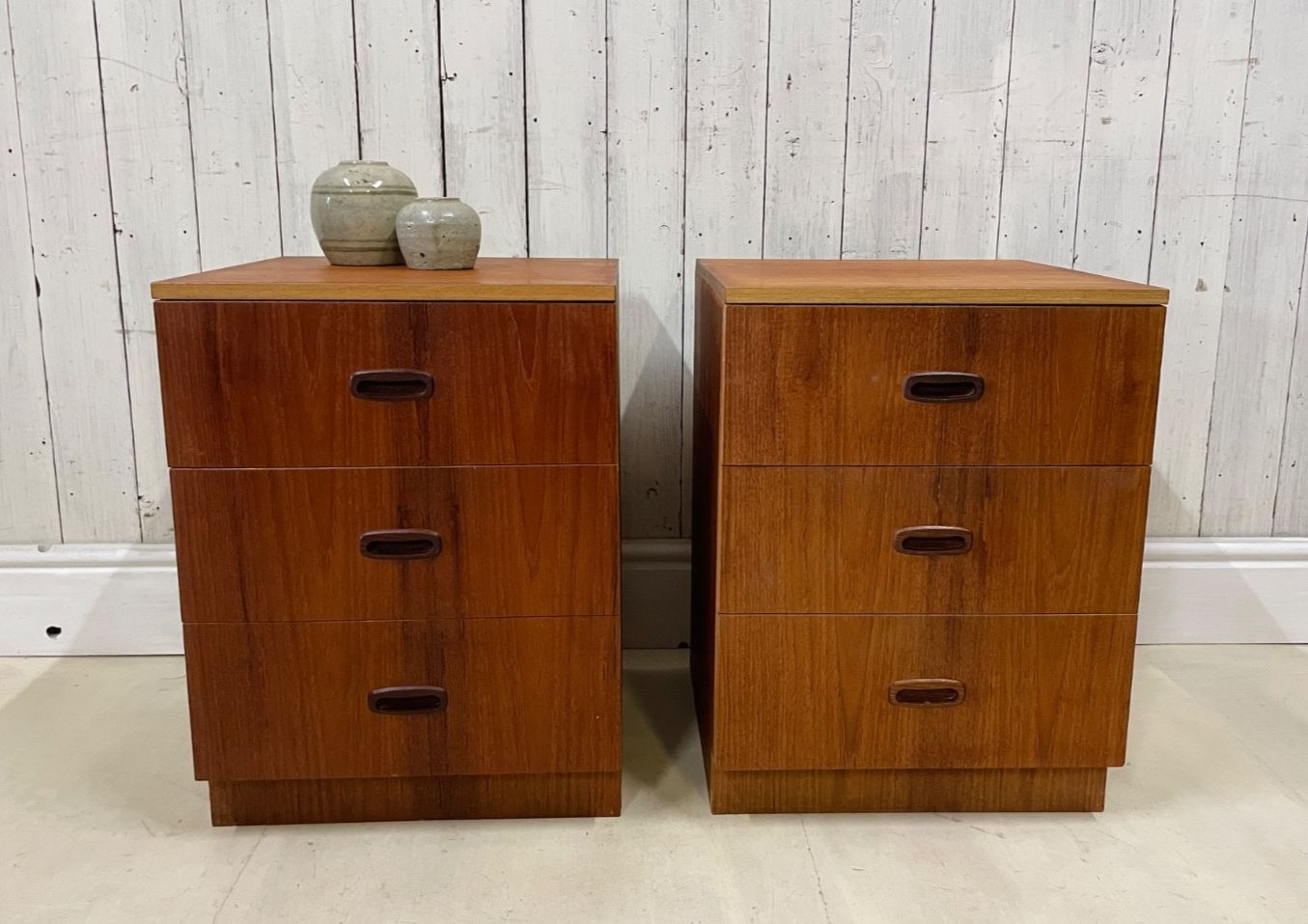2x Vintage Mid Century Bedside Cabinets Drawers Chest Danish Teak 70s Plan