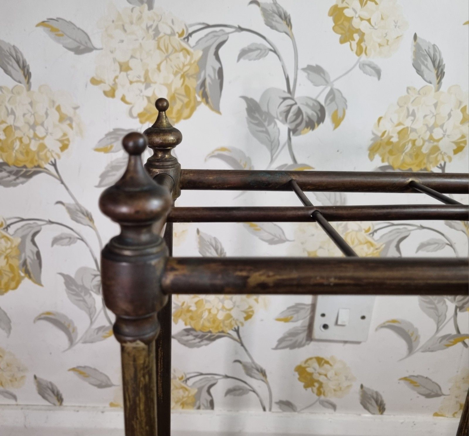 Home Decor Antique Victorian Tarnished Brass Cast Iron Stick Umbrella Stand 6 Division photo