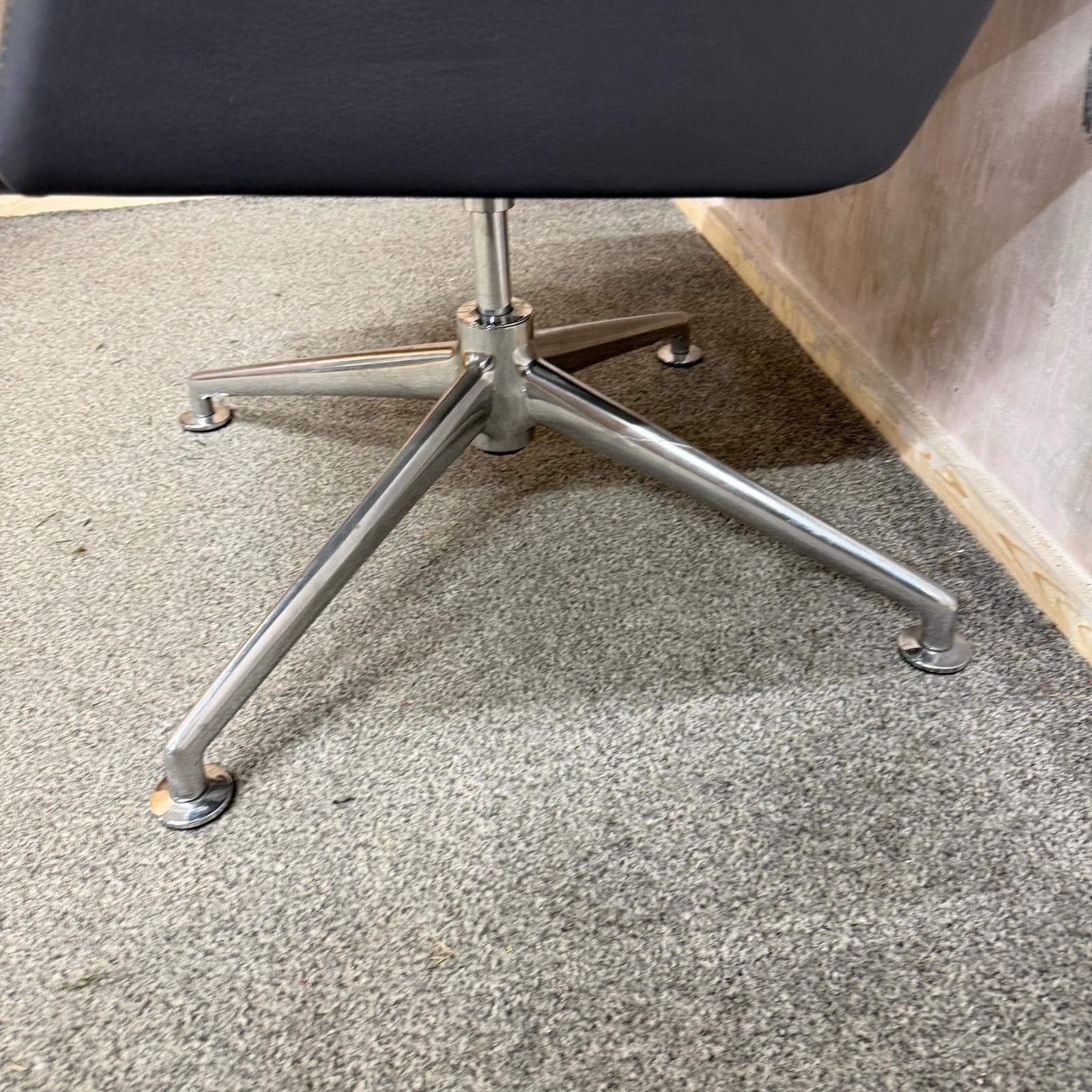 Brunner Model 6684 Office Conference Dining Chair Dark Grey On Chrome Star Base photo vintage