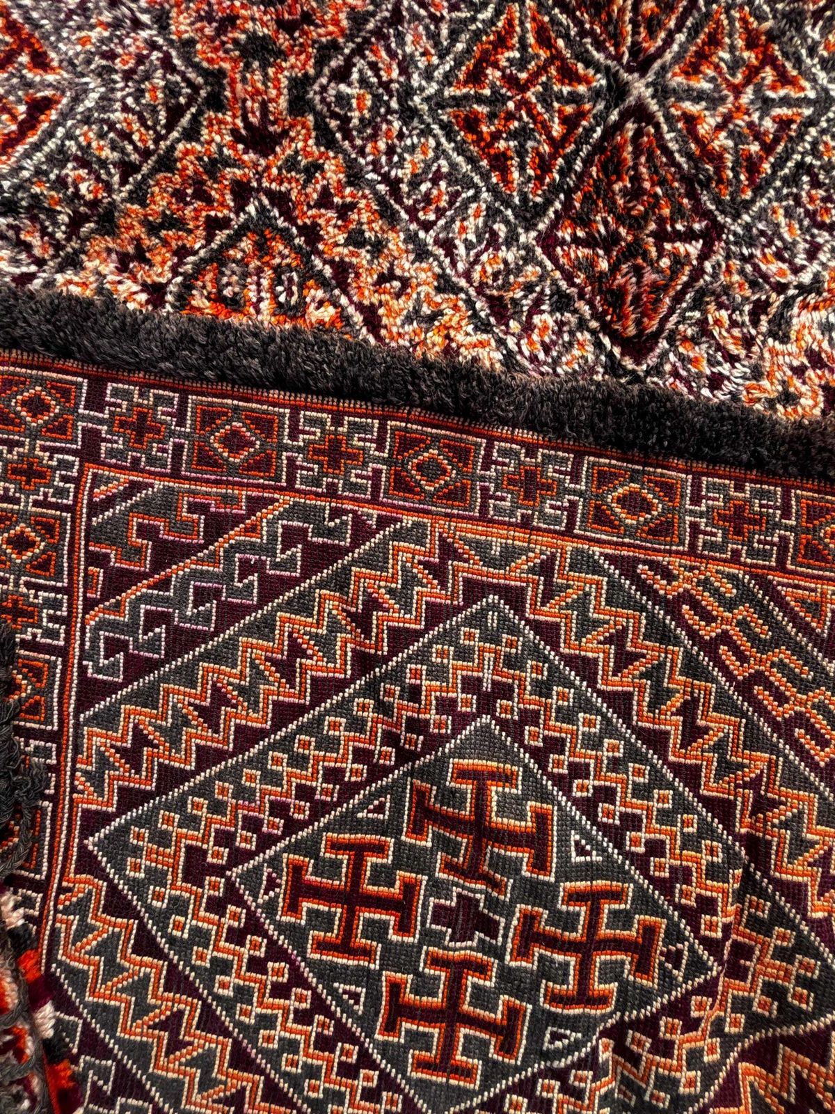 Mid-Century Modern Boujad wollen vloerkleed 200x400 cm – handgeweven Berber tapijt – authentiek tribaal dessin photo for sale