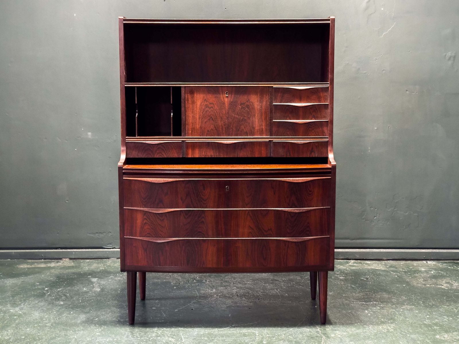 Erling Tortvits Large Rosewood Bureau photo 2160.0