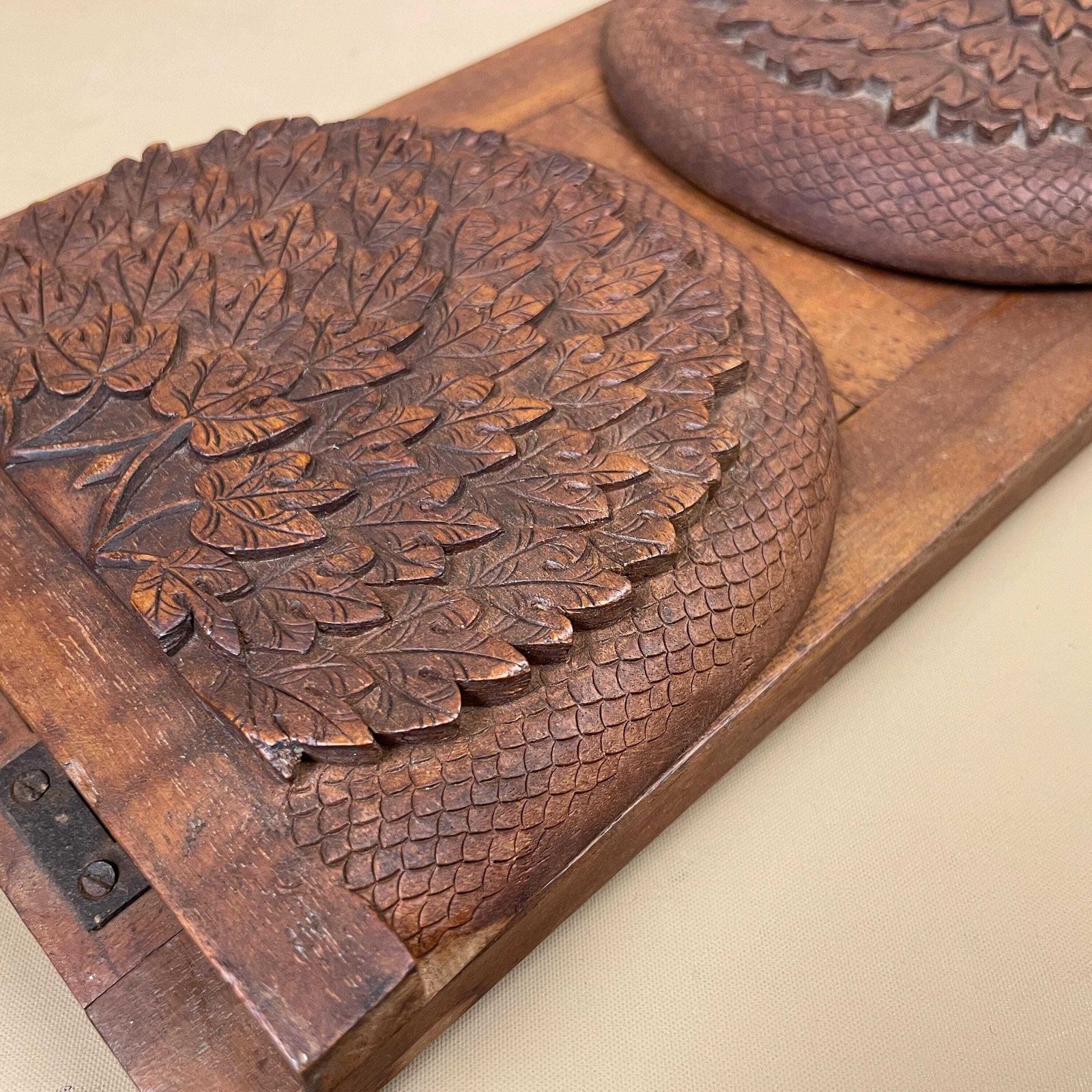 Hand Carved Sliding Bookends Extending Anglo Indian Wooden Handmade Fold Down Shelf Display Library Novel Stand Adjustable Bookend Book Ends photo for sale