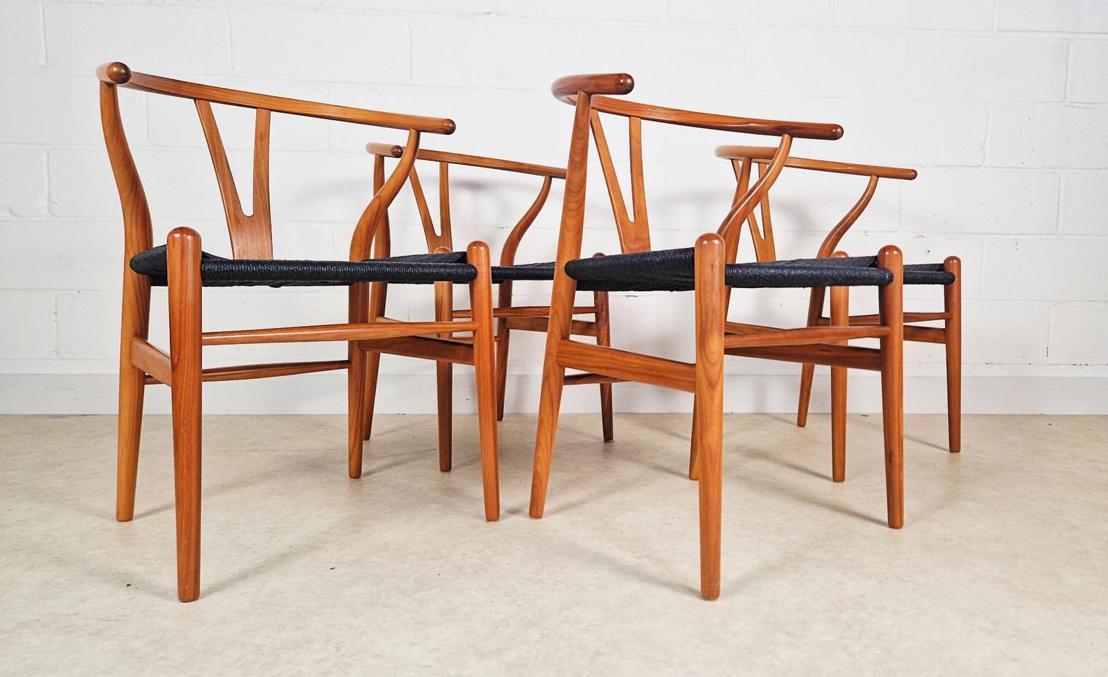 Set Of 4 Hans Wegner For Carl Hansen & Søn Model Ch 24 Wishbone Danish Dining Chairs Pg112