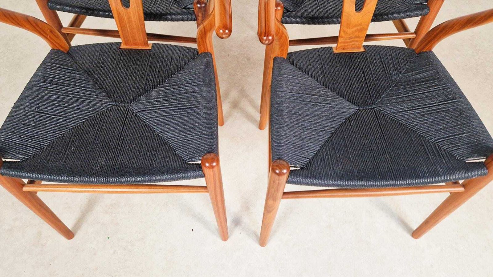 Set Of 4 Hans Wegner For Carl Hansen & Søn Model Ch 24 Wishbone Danish Dining Chairs Pg112 photo for sale