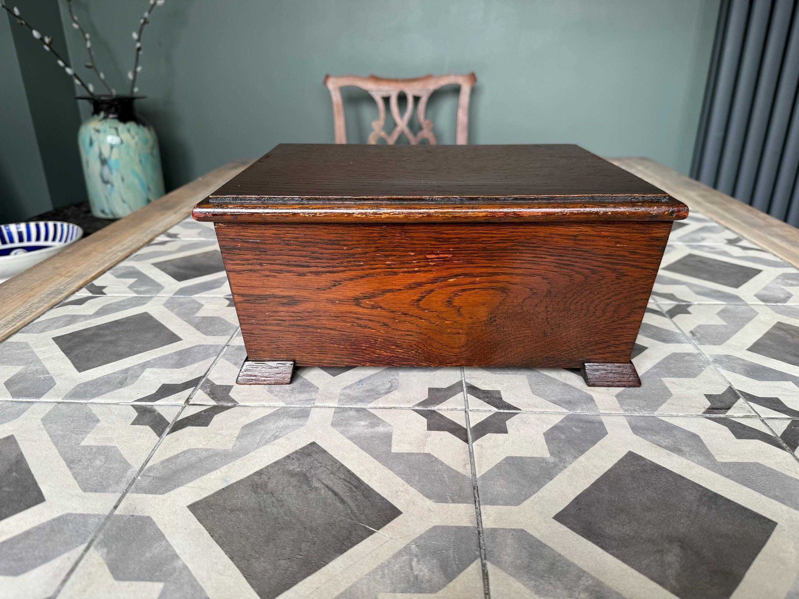 photo vinterior Victorian Antique Wooden Oak Chest. Hand Made Sewing Box, Storage Box, Desk Tidy.