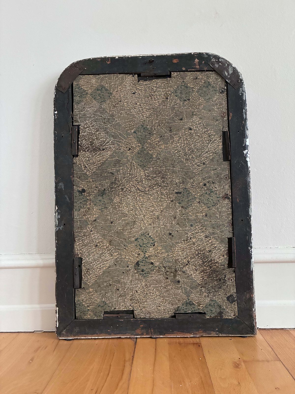 photo furniture Antique French Louis Philippe Silvered Giltwood Mirror – Late 19th Century