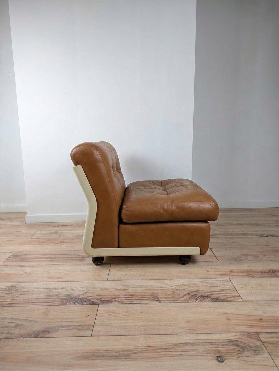 Vintage Italian “Amanta” Tan Leather Lounge Chair By Mario Bellini For C&B Italia, 1975 Mcm photo for sale