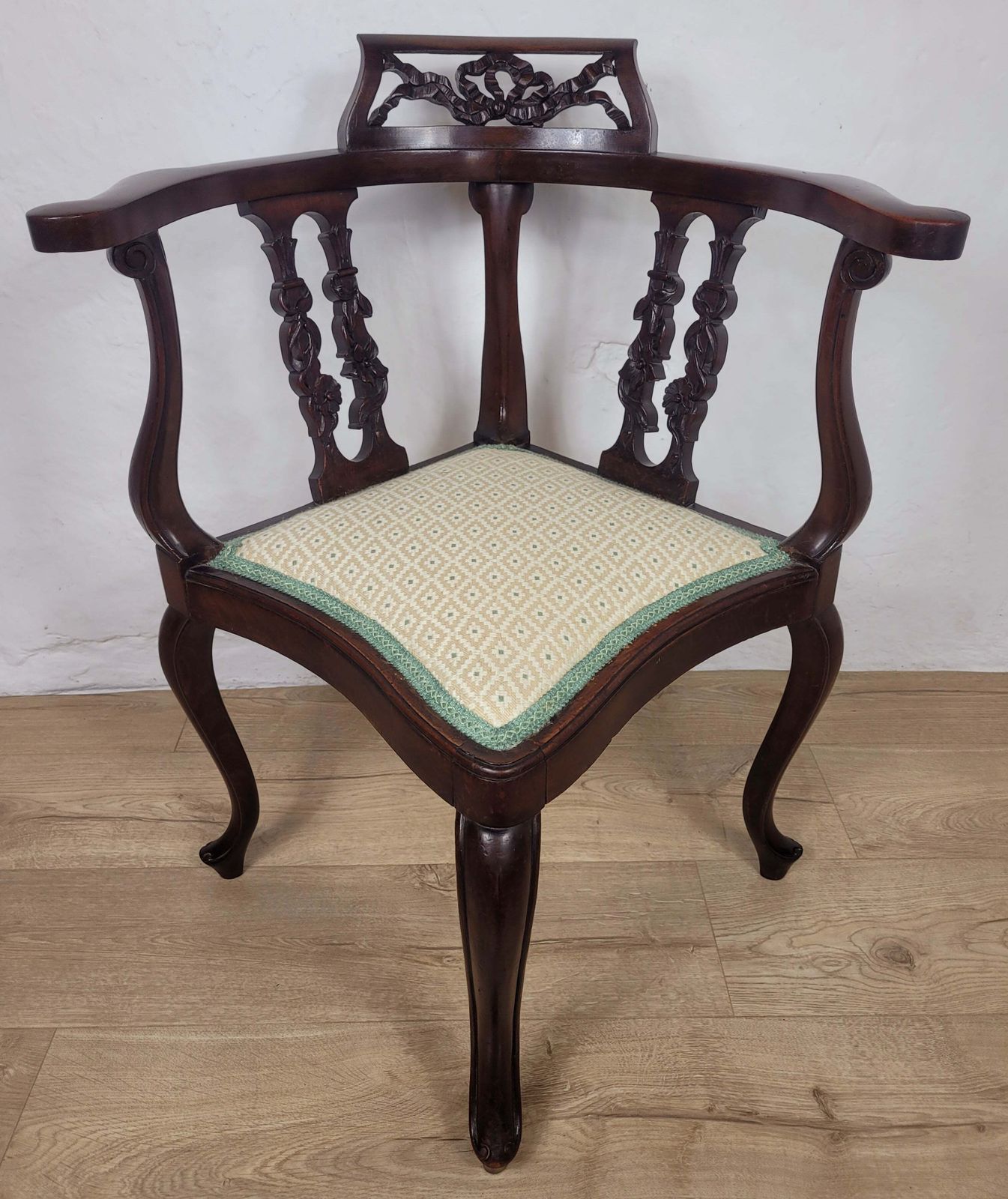 photo buy Edwardian Corner Chair Carved Ribbon Crest Floral Slat English