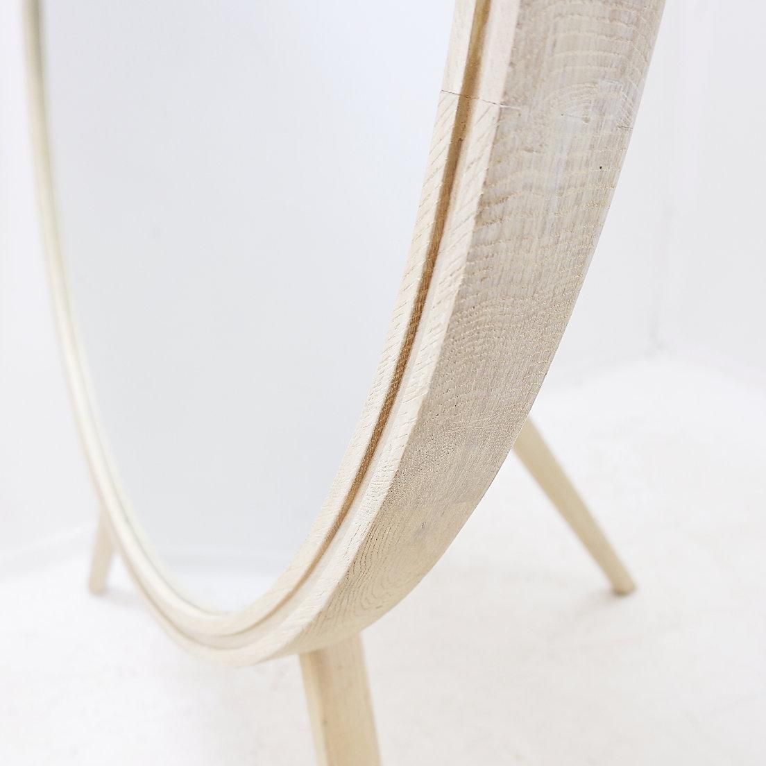 Round Tripod Floor Mirror In Whitewashed Wood: ø 85cm H: 114cm photo furniture