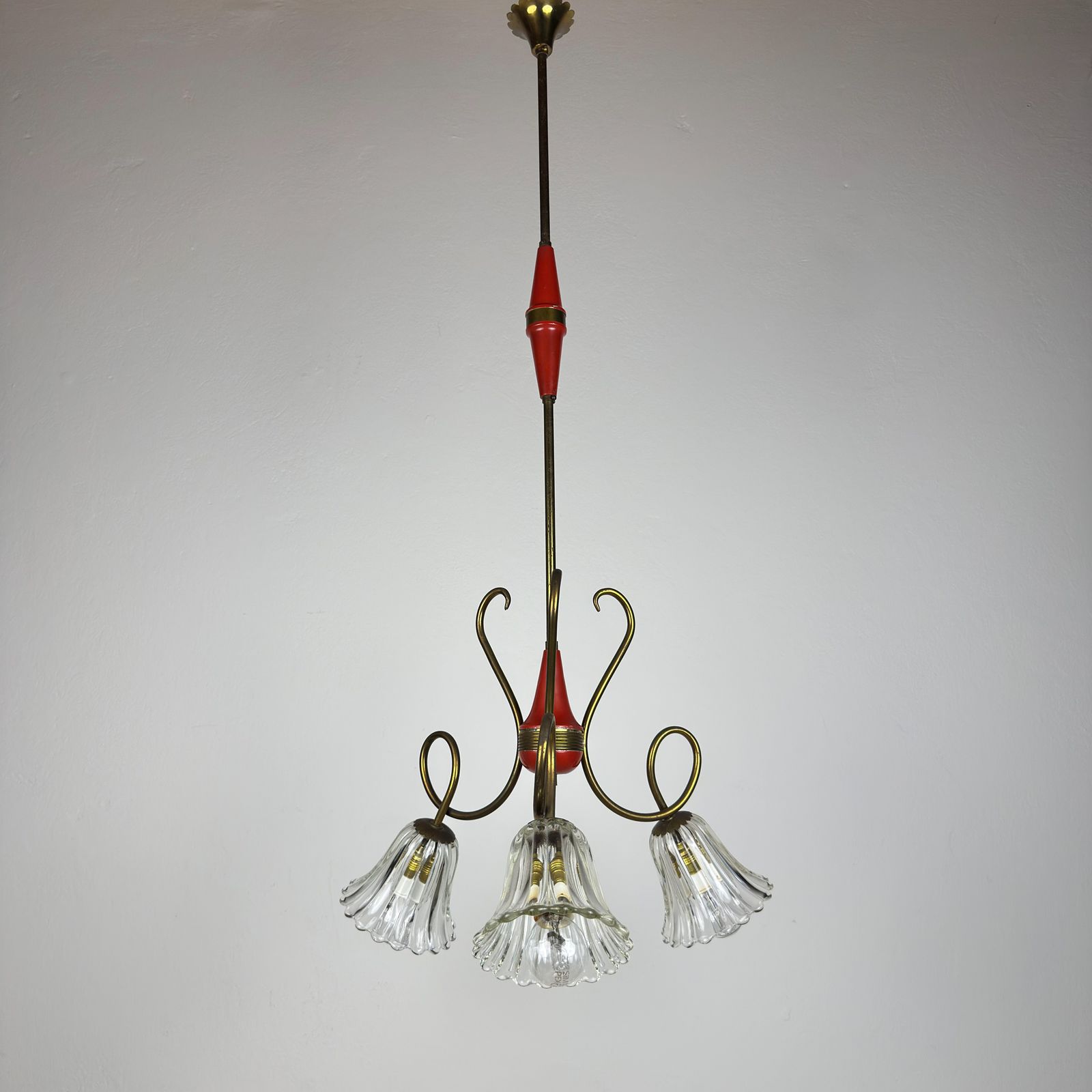 photo vinterior Vintage Murano Glass And Brass Chandelier, Italy 1950s